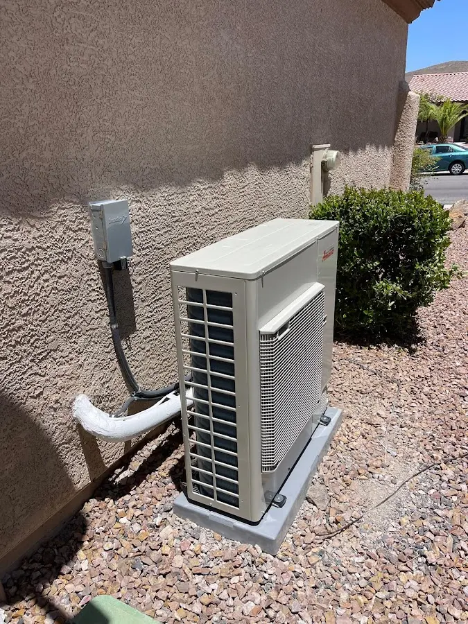 Residential air conditioning condenser unit in Saranap
